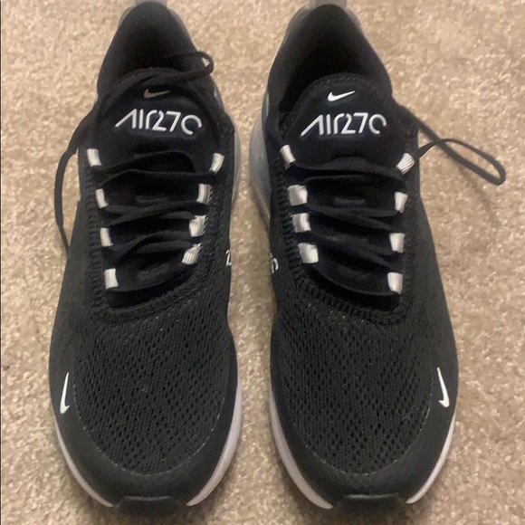 Black and white Nike air max270 - Picture 2 of 5